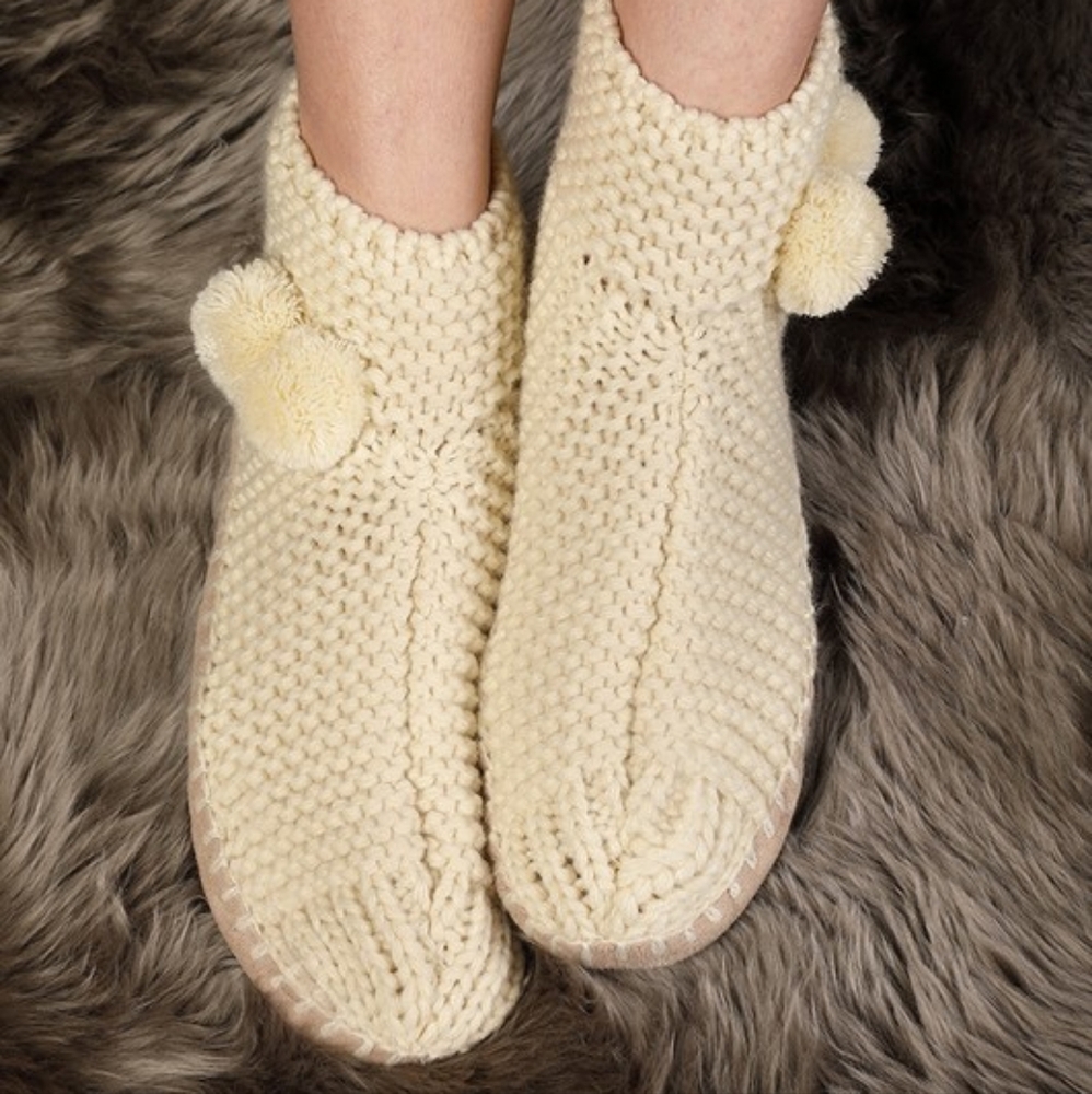 Comfy Hand Knitted Indoor Slipper Booties w Pom-Poms 6-7 & 8-10🎁 Excellent Gift